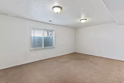 8961 S Mayflower St, West Jordan, UT 84088 - Photo 20