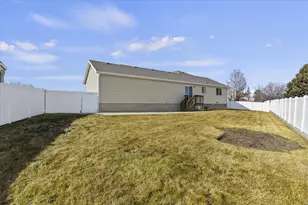 8961 S Mayflower St, West Jordan, UT 84088 - Photo 28