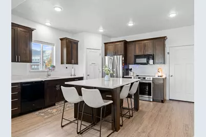 2741 E Iron Bark Aly, Eagle Mountain, UT 84005 - Photo 8