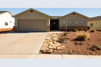 1603 S Creekside Dr W, Kanab, UT 84741 - Photo 1