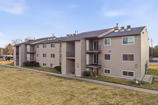 6129 S 1300 St E, Murray, UT 84121 - Photo 2