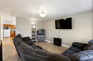 952 W 330 S, Logan, UT 84321 - Photo 6