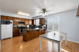 952 W 330 S, Logan, UT 84321 - Photo 8