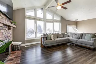 2547 E Falcon Wy, Sandy, UT 84093 - Photo 10