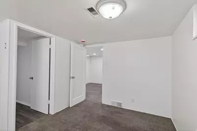 830 N 750 W, Provo, UT 84604 - Photo 18