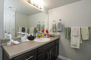 6907 S Zandi Dr, Midvale, UT 84047 - Photo 26