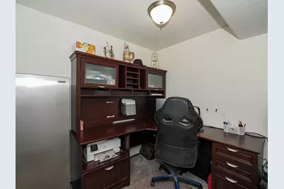 6907 S Zandi Dr, Midvale, UT 84047 - Photo 32