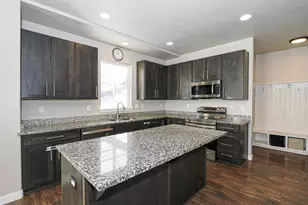 6907 S Zandi Dr, Midvale, UT 84047 - Photo 6