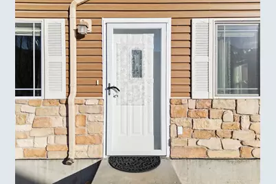 1521 N 420 W #104, Logan, UT 84341 - Photo 2