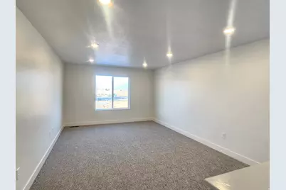 3750 W 1700 S #324, Taylor, UT 84401 - Photo 14