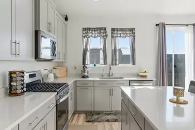 732 E Stonebriar Dr N, Eagle Mountain, UT 84005 - Photo 24