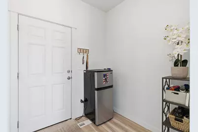 732 E Stonebriar Dr N, Eagle Mountain, UT 84005 - Photo 24