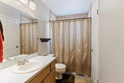 516 W 200 S, Clearfield, UT 84015 - Photo 16