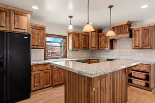 706 S 600 E, Layton, UT 84041 - Photo 10