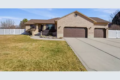 10071 S Bingham Miner Ct, South Jordan, UT 84095 - Photo 2