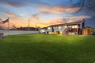 845 E Cassie Dr, South Ogden, UT 84405 - Photo 2