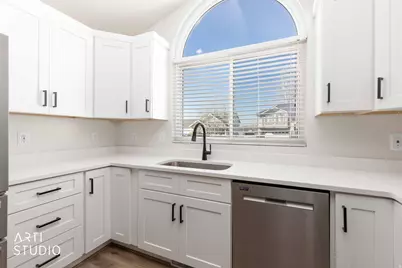 5412 S 3925 W, Roy, UT 84067 - Photo 12