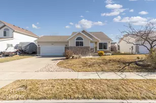 5412 S 3925 W, Roy, UT 84067 - Photo 2