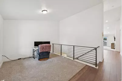 1736 W Drake Ln #1, West Jordan, UT 84084 - Photo 4