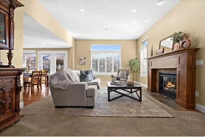 2439 E Woodwillow Cir, Salt Lake City, UT 84109 - Photo 8