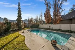 2439 E Woodwillow Circle, Salt Lake City, UT 84109 - Photo 40