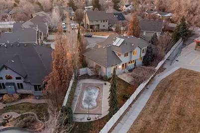 2439 E Woodwillow Cir, Salt Lake City, UT 84109 - Photo 48