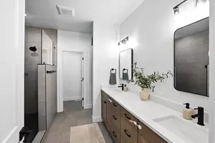 590 S 400 E, Hyrum, UT 84319 - Photo 12