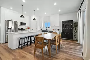 590 S 400 E, Hyrum, UT 84319 - Photo 4