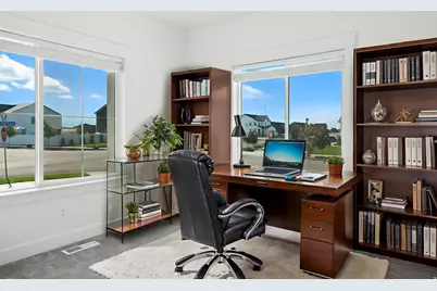 590 S 400 E, Hyrum, UT 84319 - Photo 20