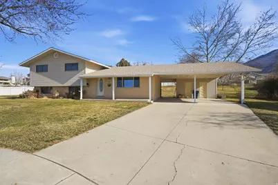 965 E 250 S, Kaysville, UT 84037 - Photo 2