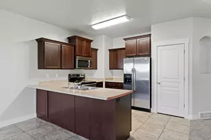 124 E Carbonell Way N, Saratoga Springs, UT 84045 - Photo 10