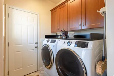 4681 W Pale Moon Ln, South Jordan, UT 84009 - Photo 24