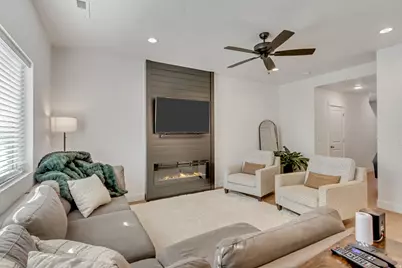 2091 W 1675 Ct S, West Haven, UT 84401 - Photo 2