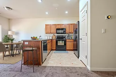 155 N 1380 W, Pleasant Grove, UT 84062 - Photo 2