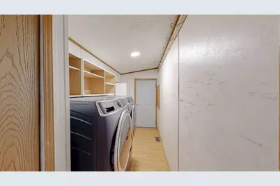 718 S State St, Genola, UT 84655 - Photo 12