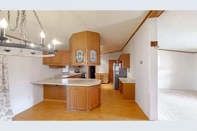 718 S State St, Genola, UT 84655 - Photo 4