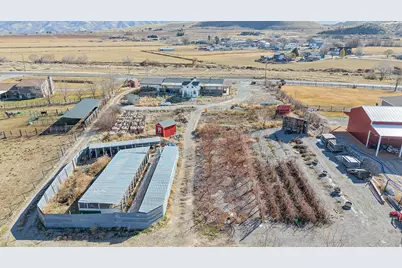 718 S State St, Genola, UT 84655 - Photo 30