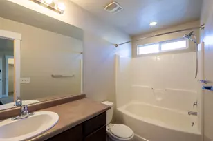 757 W Gallant Dr, Bluffdale, UT 84065 - Photo 8