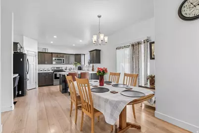 4459 E Pine Dr, Eagle Mountain, UT 84005 - Photo 4