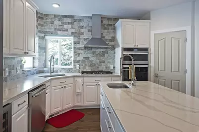 2724 W Sackett Dr, Park City, UT 84098 - Photo 10