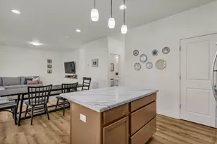 1954 W Parkview Dr, Syracuse, UT 84075 - Photo 8