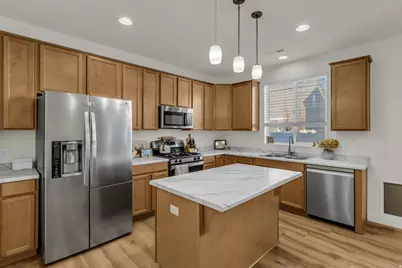 1954 W Parkview Dr, Syracuse, UT 84075 - Photo 10