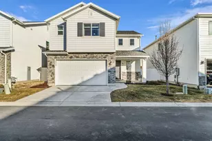 1954 W Parkview Dr, Syracuse, UT 84075 - Photo 1