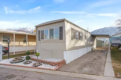 597 N State St #25, Orem, UT 84057 - Photo 2