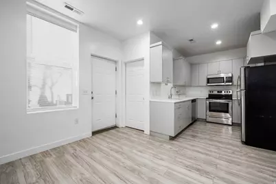 1150 S 400 E, Salt Lake City, UT 84111 - Photo 12