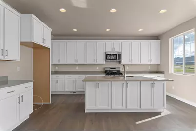 8902 S Smoky Hollow Rd, West Jordan, UT 84081 - Photo 14