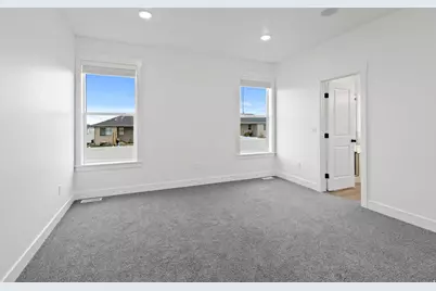 613 S 175 E, Hyde Park, UT 84318 - Photo 12