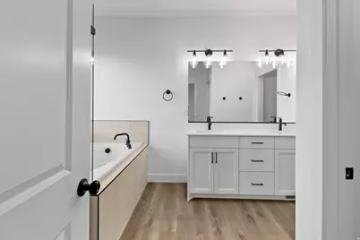 613 S 175 E, Hyde Park, UT 84318 - Photo 14