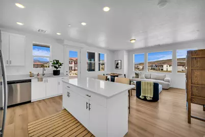 5599 S Carnelian Parkway S #108, Saint George, UT 84790 - Photo 4