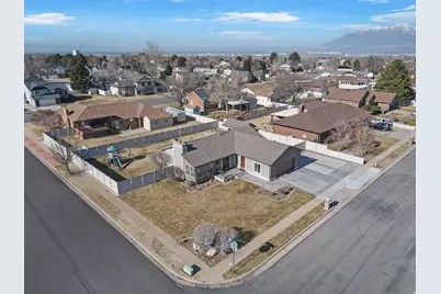 5581 S 100 W, Washington Terrace, UT 84405 - Photo 30